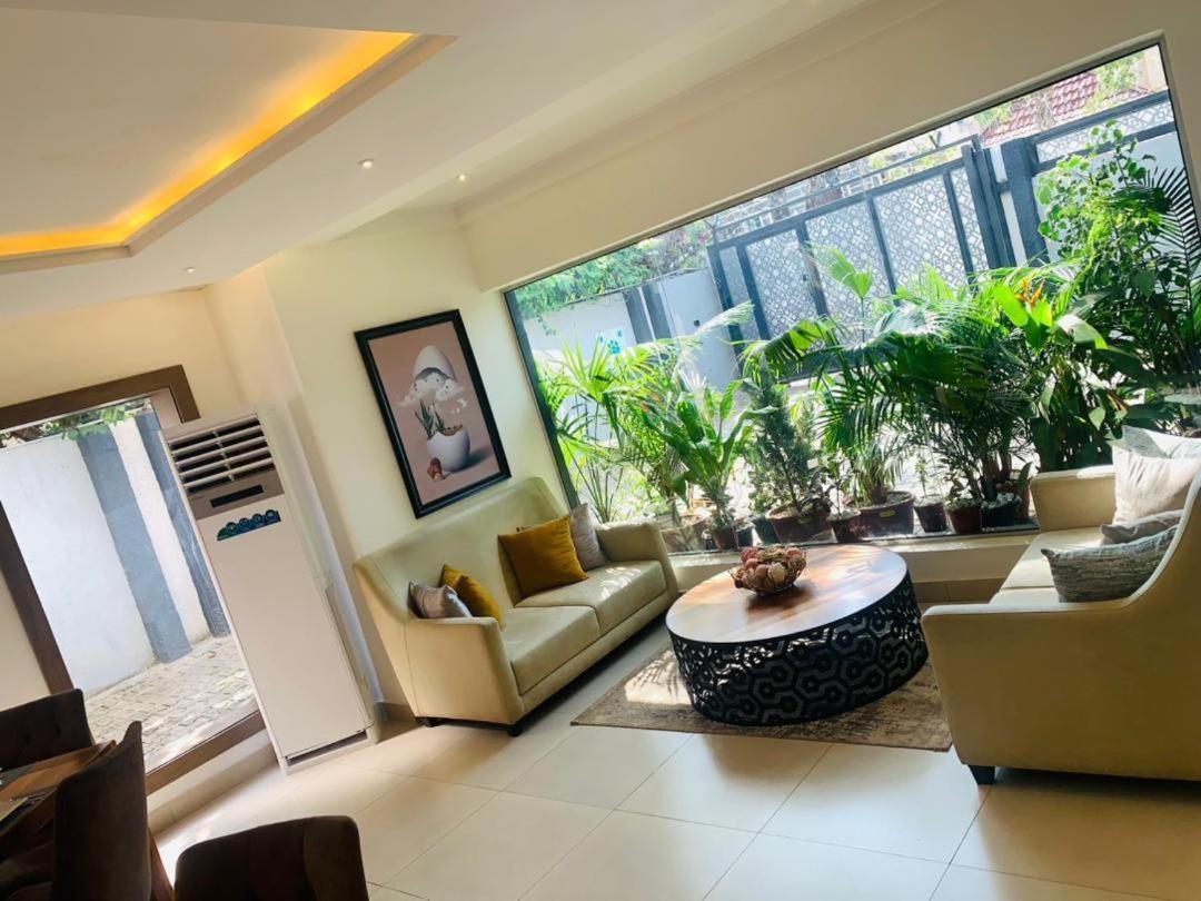 Swiss Pearl Continental Suite Wupa Exterior photo